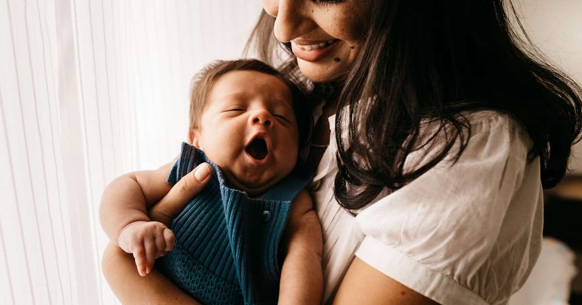 Minimalist Living: A Guide for Busy Moms